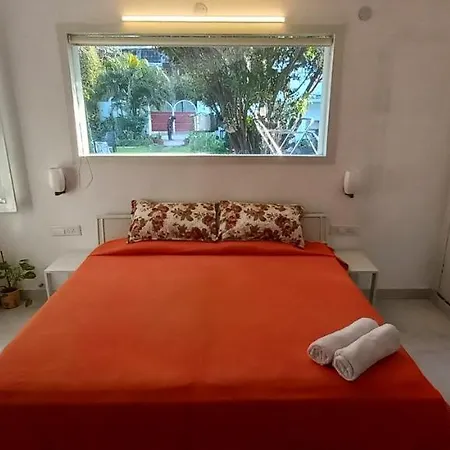 Green Serene Abode Meerut Room photo